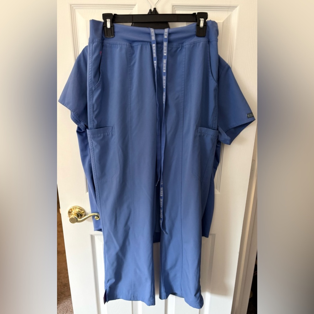 Med Couture Women's Ceil Blue Scrub Set